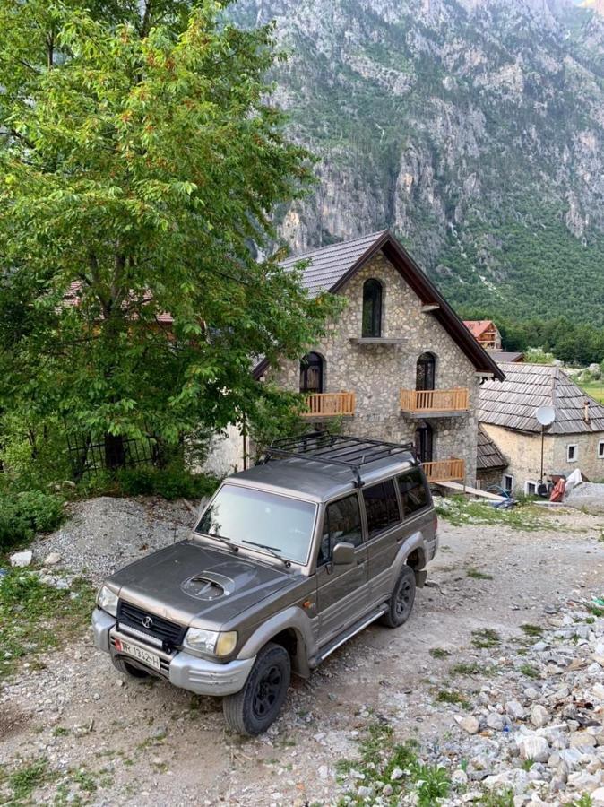 Hotel Stone House Вальбоне Екстер'єр фото